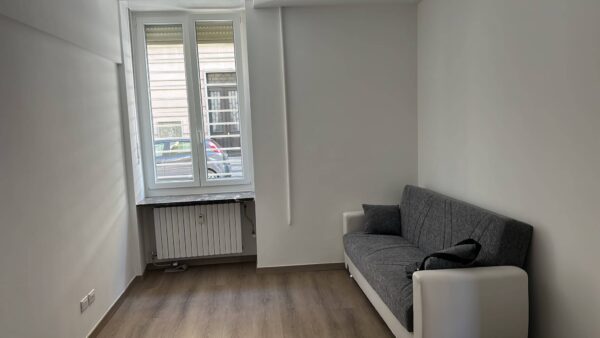 Bilocale via Martiri Della Libertà 1, Torino