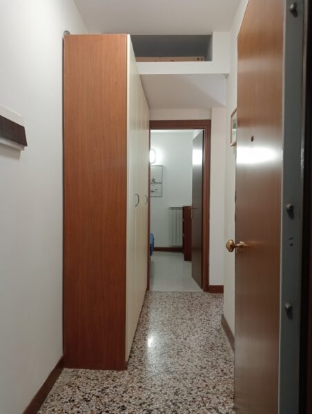 Monolocale via Gropallo 14, Centro, Genova