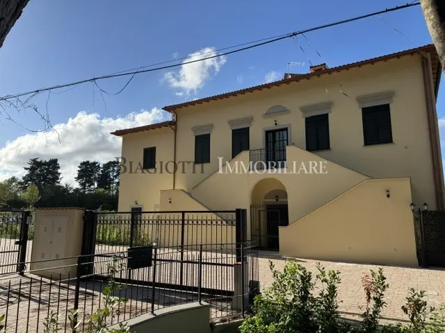 Immagine per Quadrilocale in vendita a Livorno via Fonte Della Puzzolente