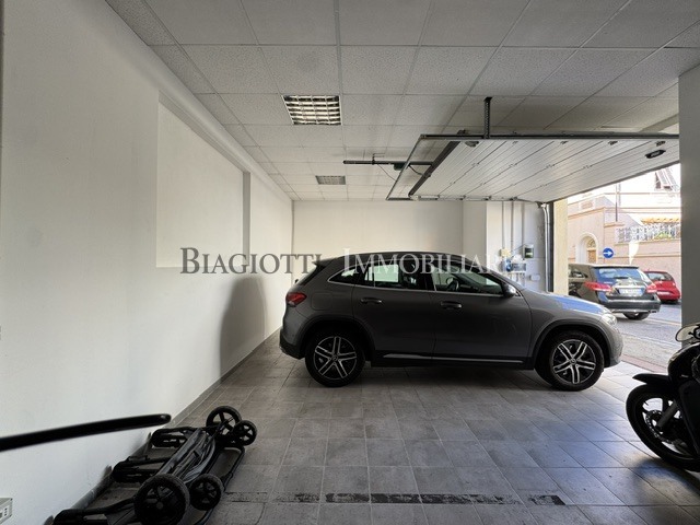 Immagine per Garage in vendita a Livorno via Duca Cosimo 6