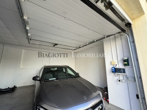 Immagine per Garage in vendita a Livorno via Duca Cosimo 6