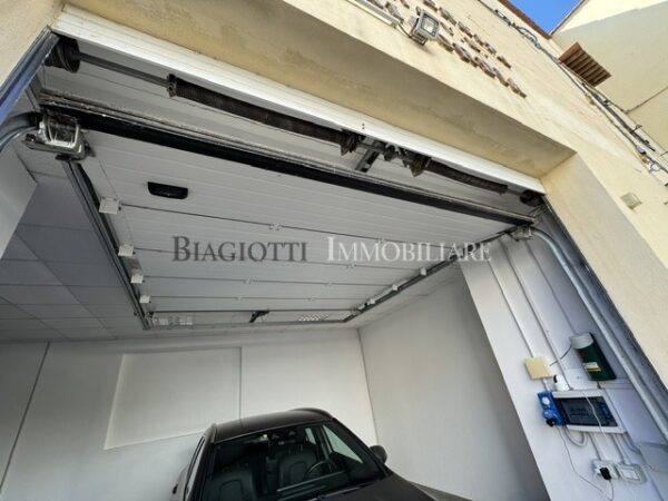 Immagine per Garage in vendita a Livorno via Duca Cosimo 6