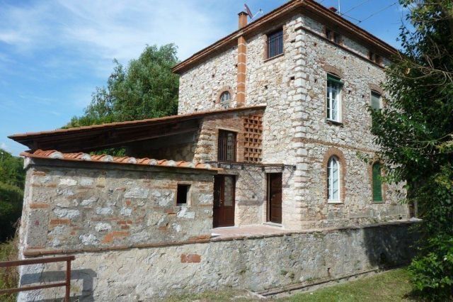 Immagine per Terratetto in vendita a Lucca via Fregionaia