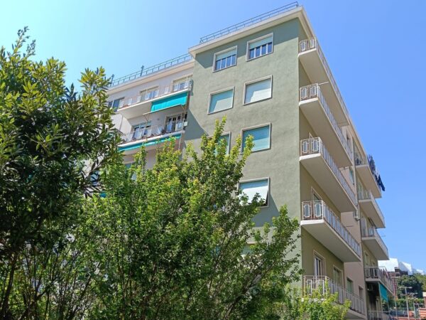 Monolocale via Zara 19, Albaro, Genova