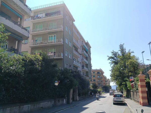 Monolocale via Zara 19, Albaro, Genova