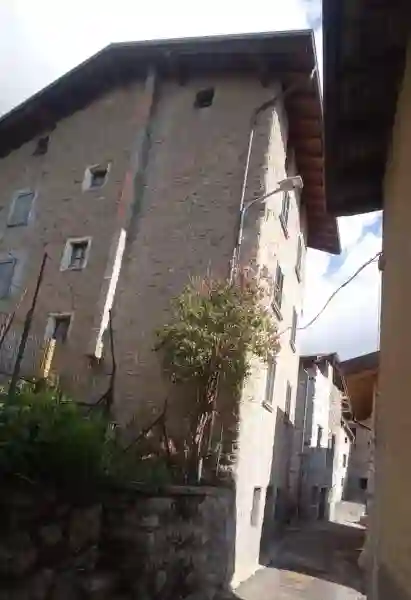 Rustico via Landò, Malonno
