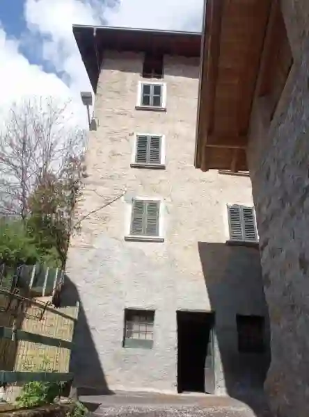 Rustico via Landò, Malonno