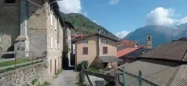Rustico via Landò, Malonno