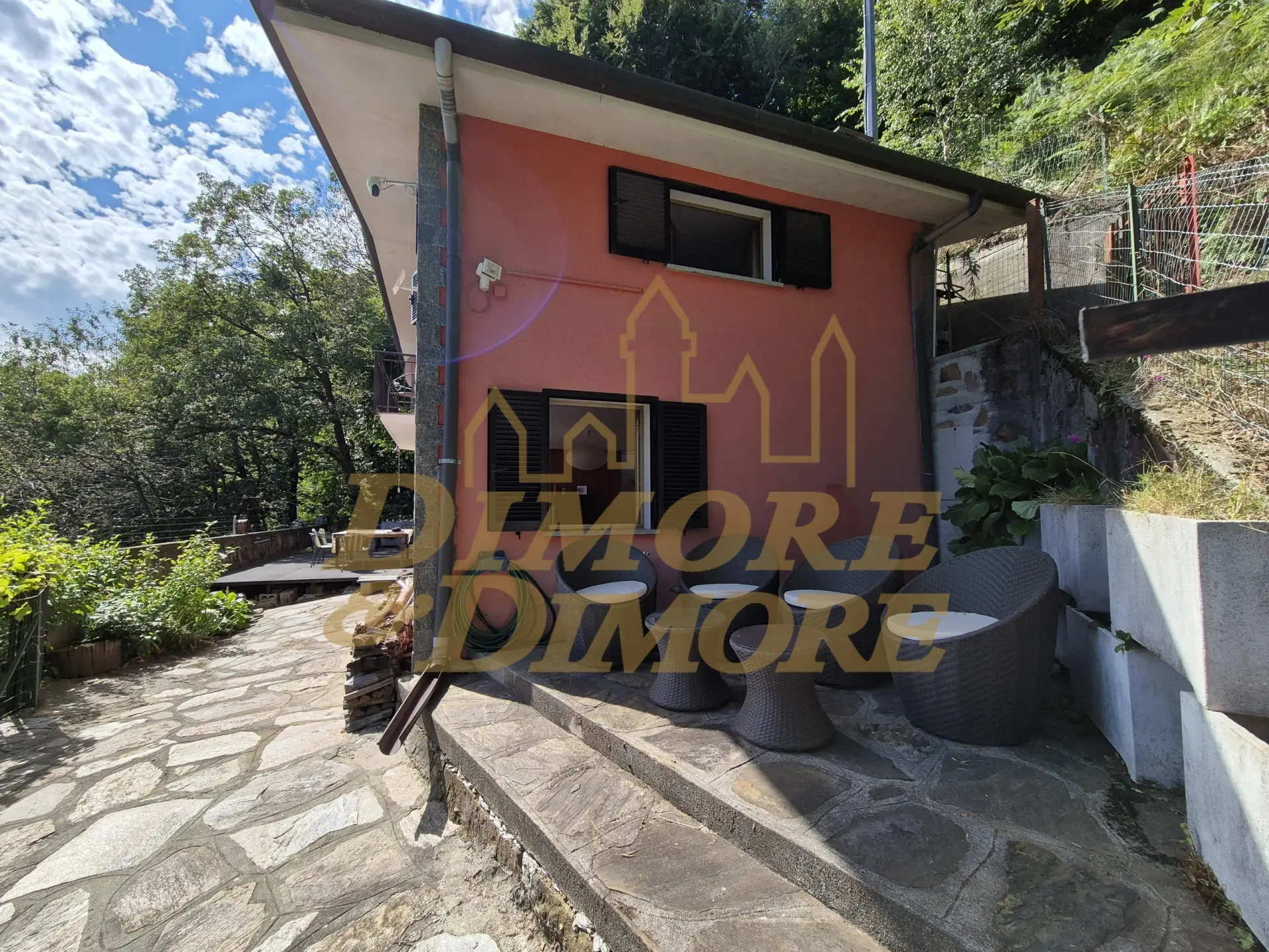 Immagine per Villa in vendita a Intragna via Per Cambiesso