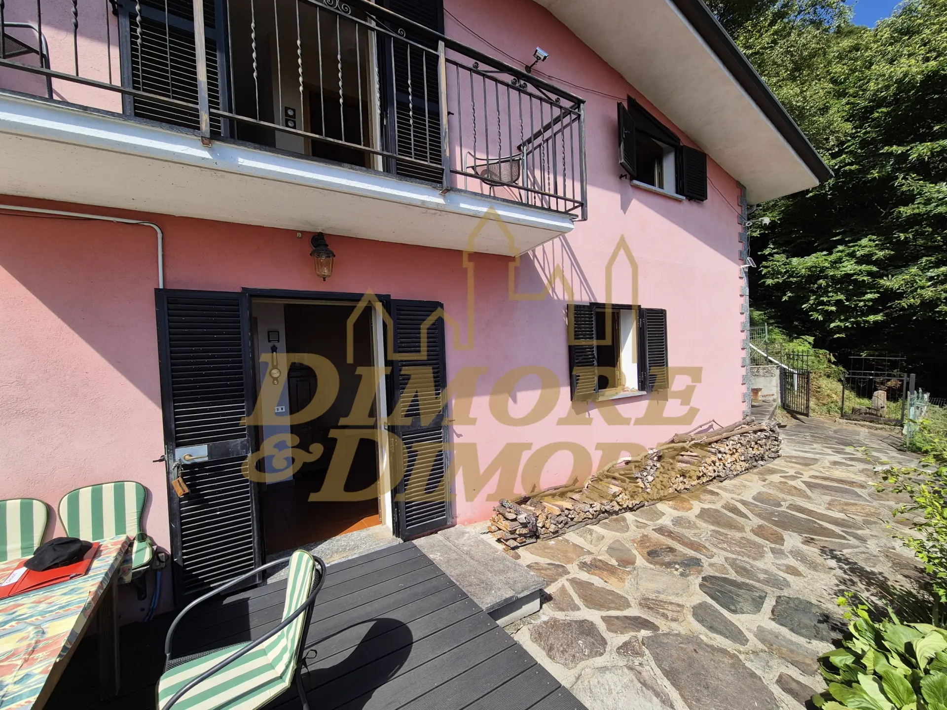 Immagine per Villa in vendita a Intragna via Per Cambiesso