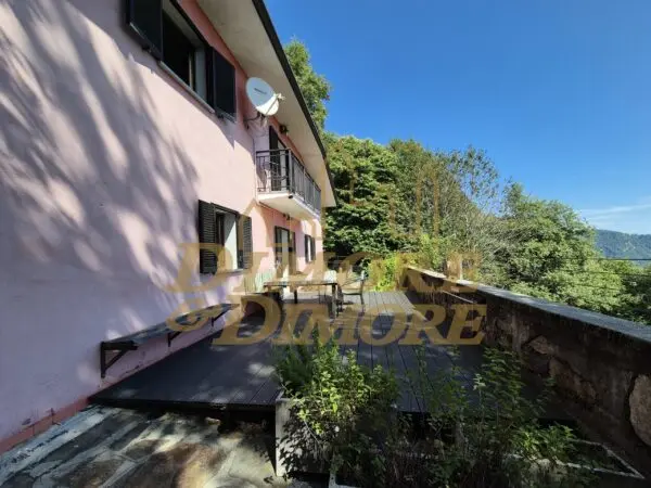 Immagine per Villa in vendita a Intragna via Per Cambiesso