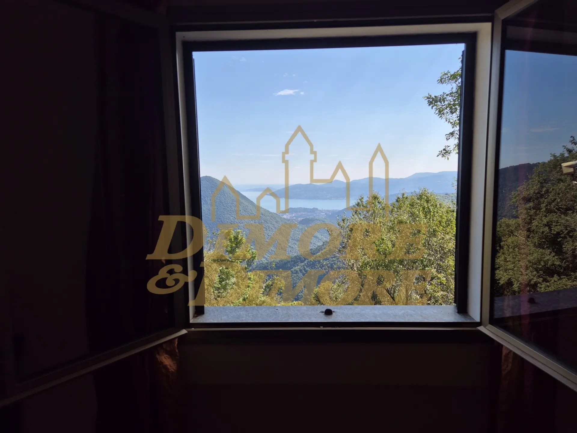 Immagine per Villa in vendita a Intragna via Per Cambiesso