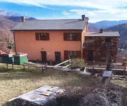 Villa Trifamiliare via Caregli Snc, Borzonasca