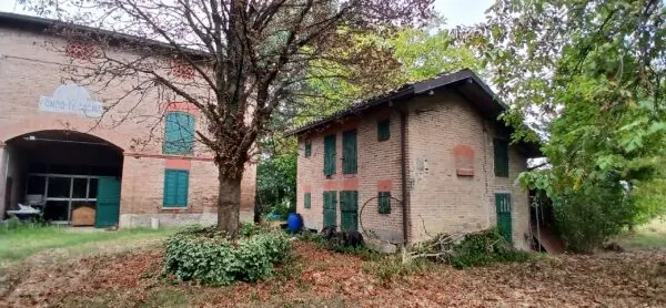 Casale via Goito 150, Portile, Modena