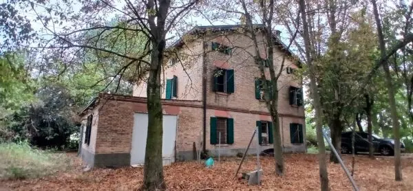 Casale via Goito 150, Portile, Modena