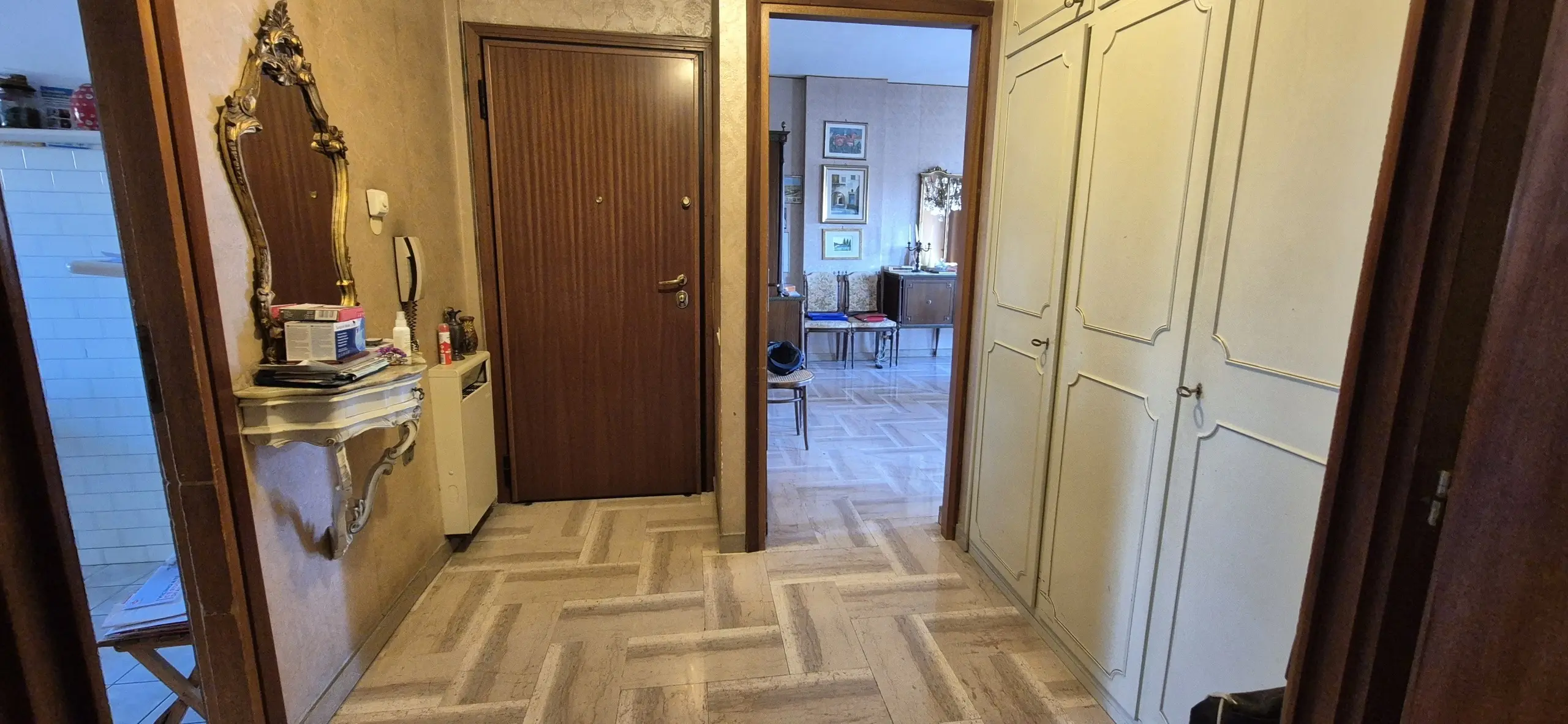 Immagine per Quadrilocale in vendita a Modena via Pietro Giardini 398