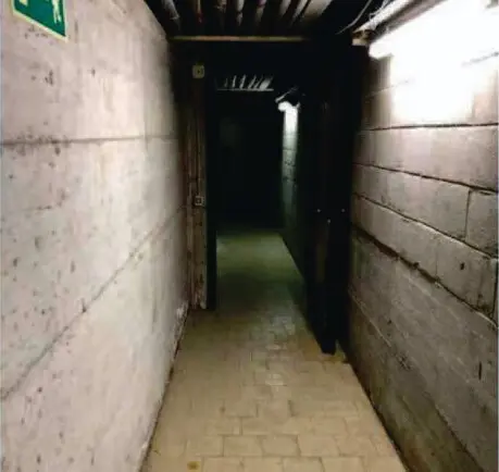 Magazzino via Alla Calata Marinetta 24, Genova