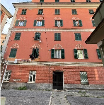 Quadrilocale via Del Lagaccio 31, Genova