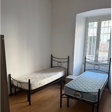Immagine per Quadrilocale in asta a Genova via Del Lagaccio 31