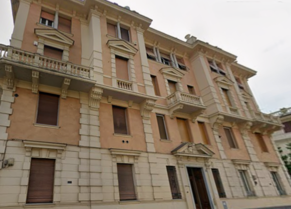 Appartamento via Francesco Pozzo 19, Genova