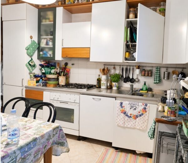 Appartamento via La Thuile 41, Torino