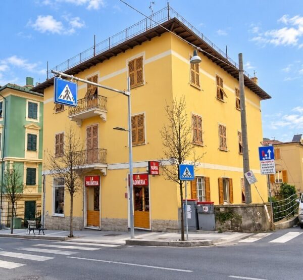Quadrilocale viale Carlo Canepa 10/2, Sestri Ponente, Genova