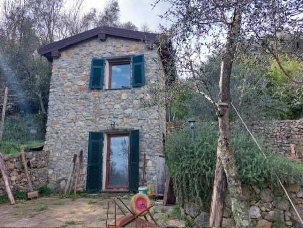 Rustico via Caffaggio 10, Ameglia