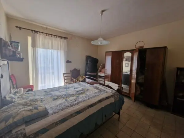 Porzione Di Casa via Localita Le Case, Guardea