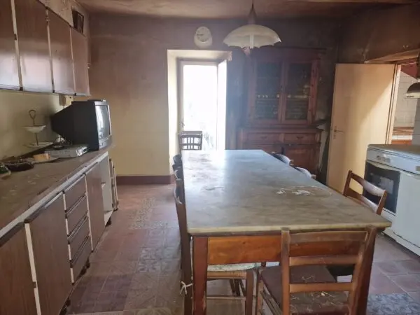 Porzione Di Casa via Localita Le Case, Guardea