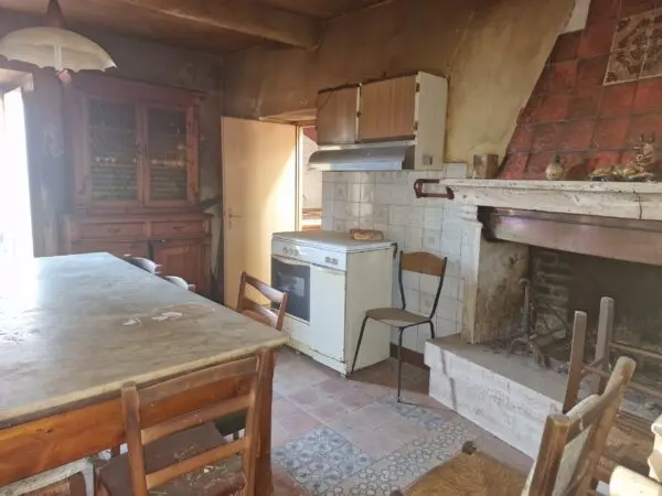 Porzione Di Casa via Localita Le Case, Guardea