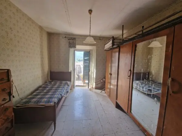 Porzione Di Casa via Localita Le Case, Guardea