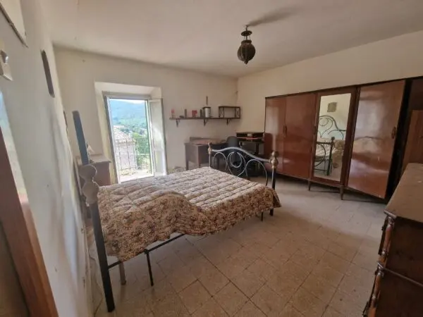 Porzione Di Casa via Localita Le Case, Guardea