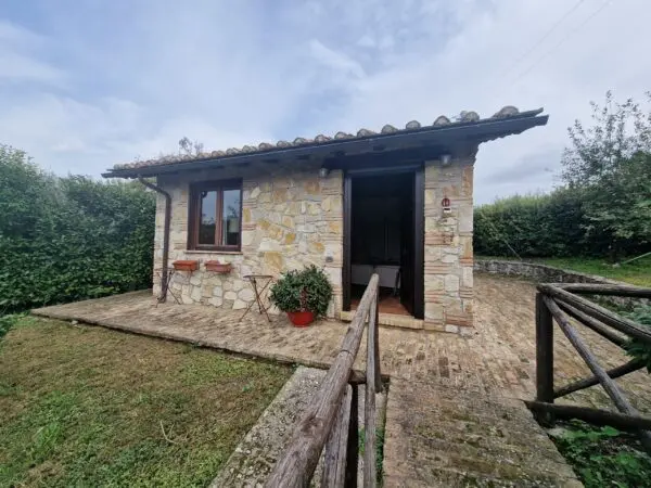 Villa strada Del Fondo, Amelia