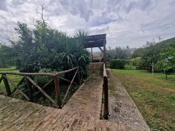 Villa strada Del Fondo, Amelia