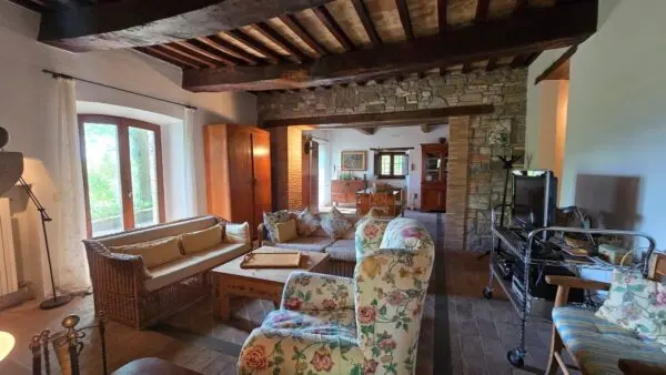 Casale via Sp 92, Baschi