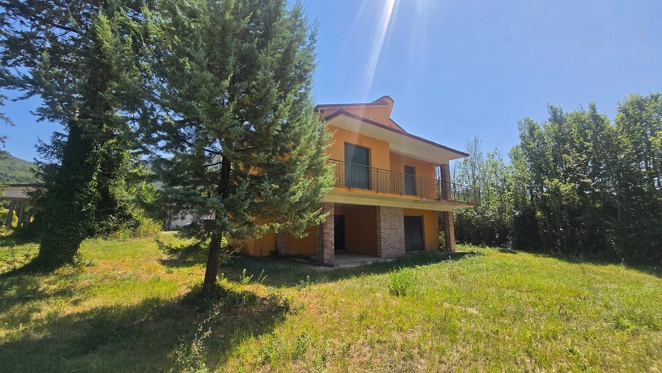 Immagine per Villa in vendita a Nocera Umbra via Vocabolo Colle 82