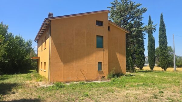 Villa via Vocabolo Colle 82, Nocera Umbra