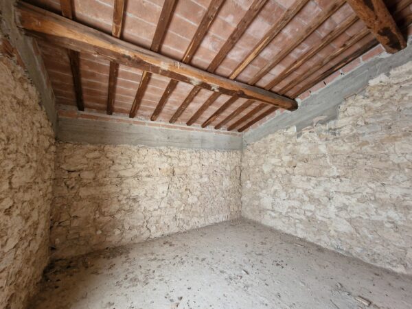 Casale via Santa Maria 21, Baschi