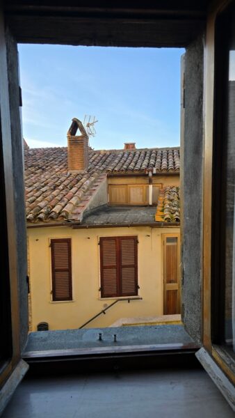 Quadrilocale via Delle Mura 20, Baschi
