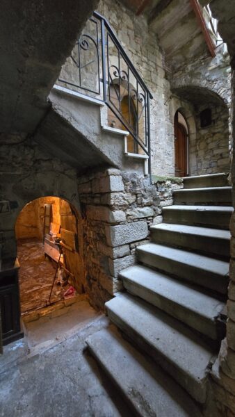 Quadrilocale via Delle Mura 20, Baschi