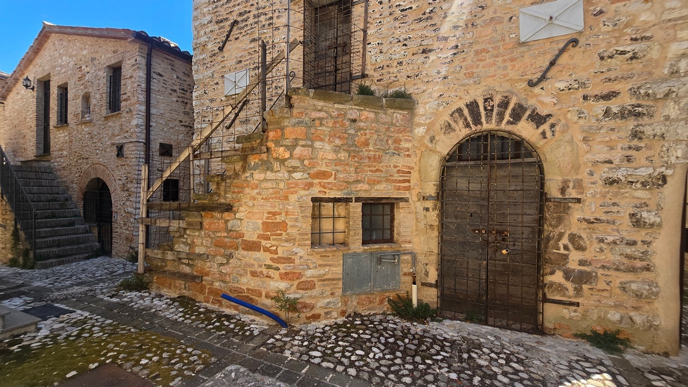 Immagine per Villa trifamiliare in vendita a Nocera Umbra via Vocabolo Colle 28