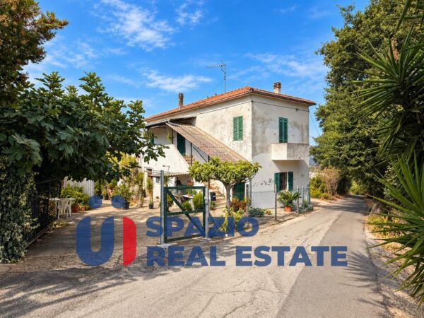 Immagine per Casa indipendente in vendita a Montesilvano via Della Stazione 1