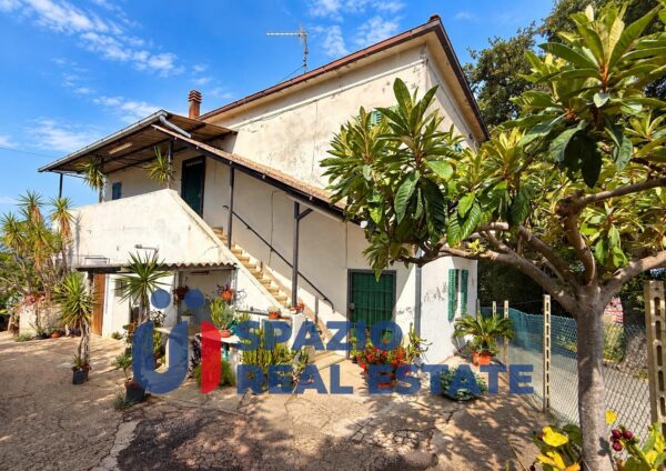 Immagine per Casa indipendente in vendita a Montesilvano via Della Stazione 1