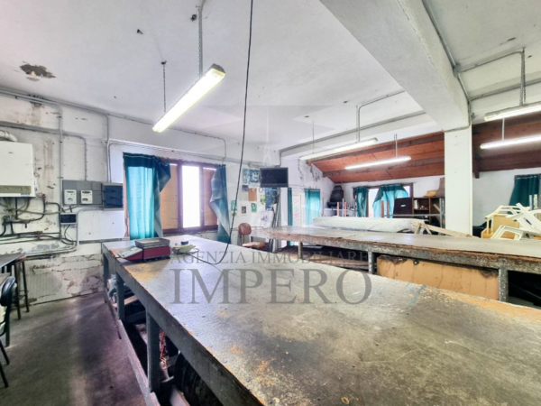 Magazzino via Alle Ville 63, Ventimiglia