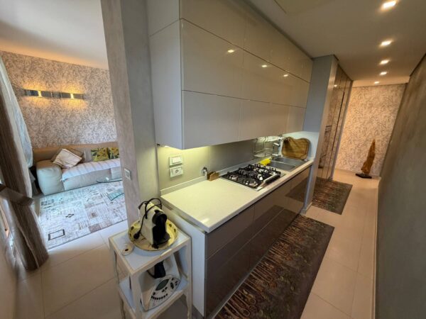 Trilocale strada Privata Peiranze 12, Sanremo