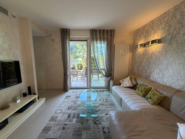 Trilocale strada Privata Peiranze 12, Sanremo