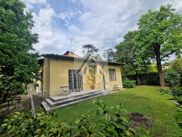 Villa viale Giuseppe Giusti, San Concordio Contrada, Lucca