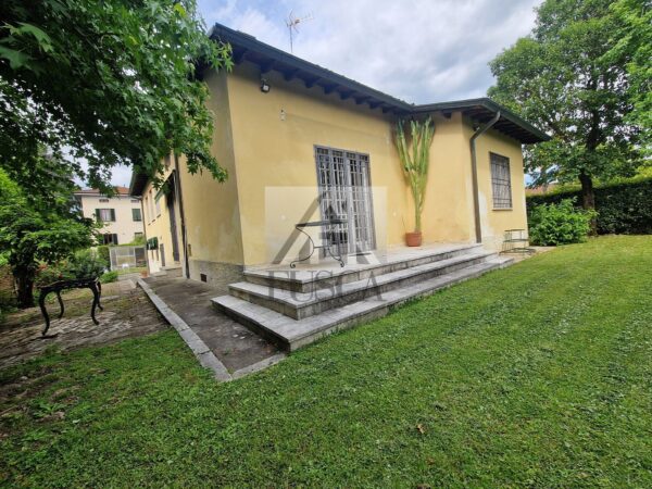 Villa viale Giuseppe Giusti, San Concordio Contrada, Lucca