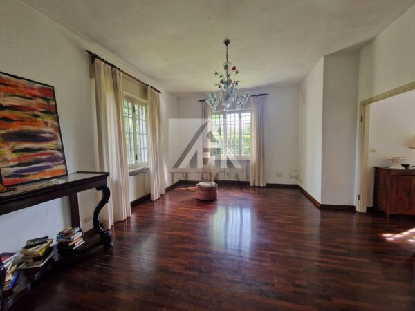 Villa viale Giuseppe Giusti, San Concordio Contrada, Lucca