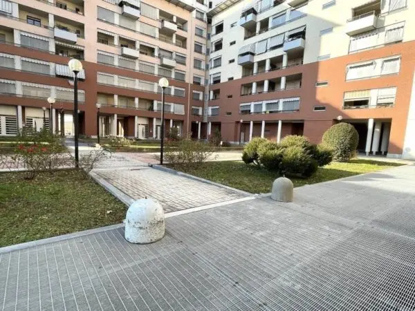 Negozio via Val Della Torre, Torino